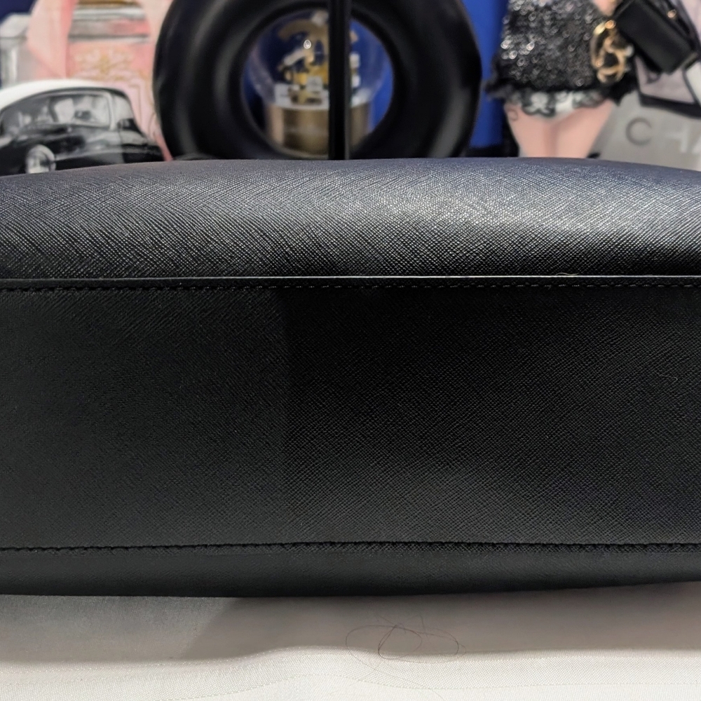 Michael Kors Jet Set Travel Large Saffiano Leather Shoulder Bag - Black - Picture 8 of 15